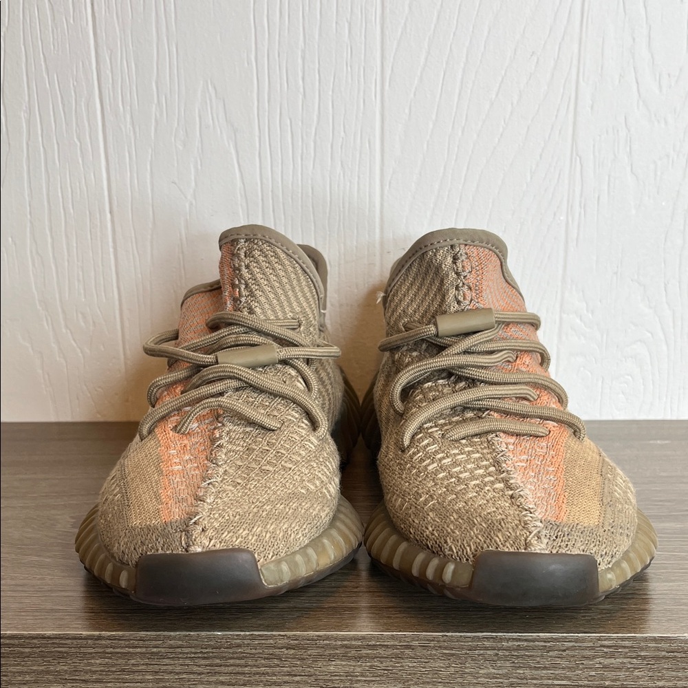 adidas Yeezy Boost 350 V2 Sand Taupe Athletic Shoes Men 6.5/Wo 8 - Picture 2 of 10